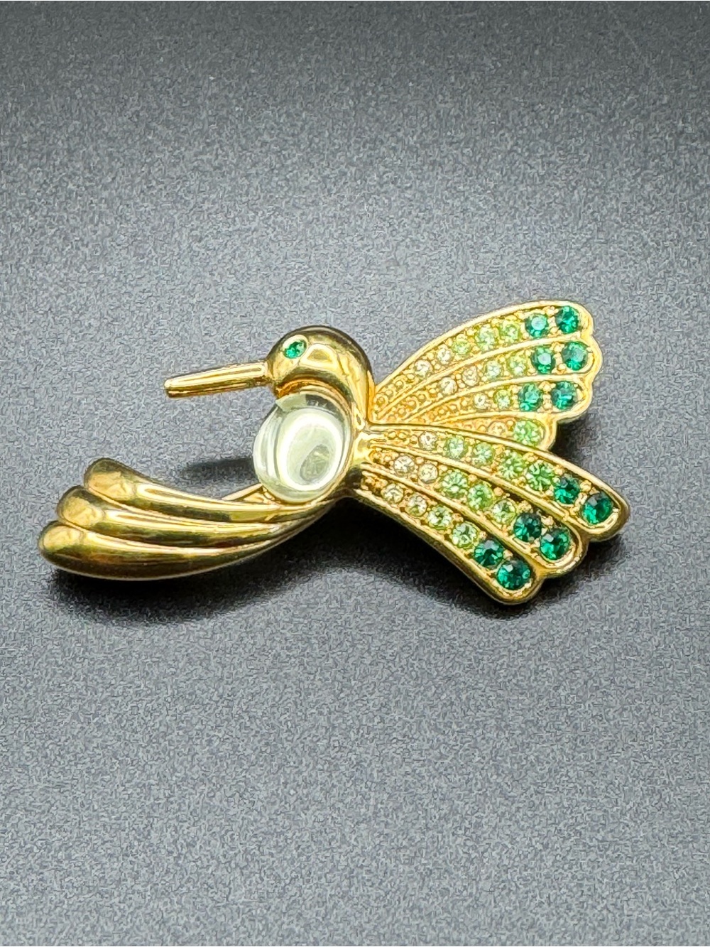 Signed MONET JellyBelly Gold-Tone Hummingbird Brooch Green Crystal Accents GLOWS